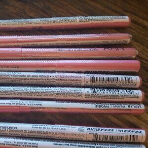 9 NYX Peony Waterproof Lipliner